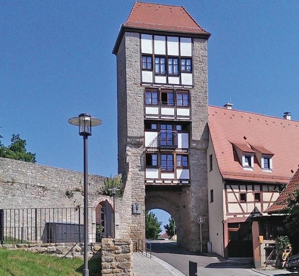Jakobsturm Ferien Im Turm Rottingen Exteriör bild
